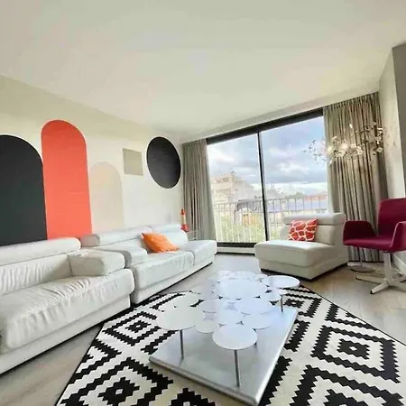 Erlon Duplex Spacieux , Balneo Apartment